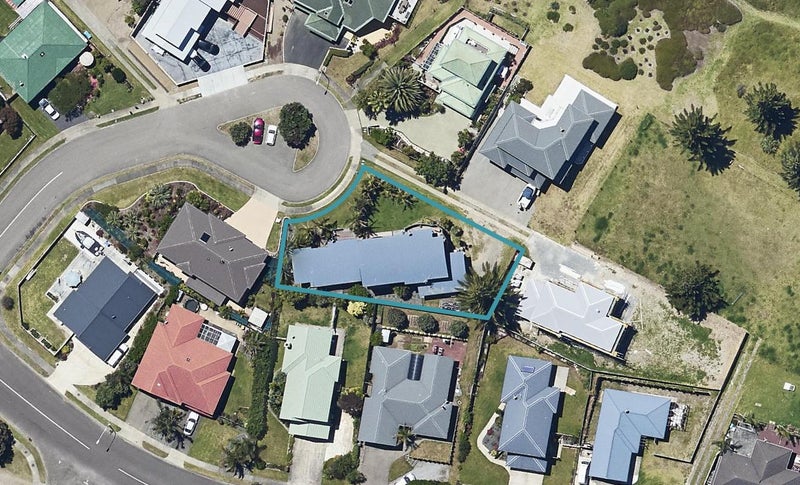 12 Commodores Close, Coastlands, Whakatane - Carousel 1