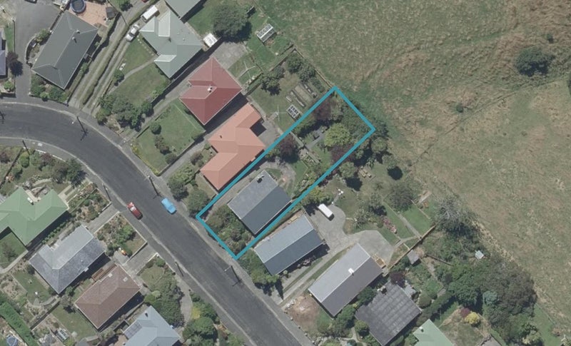 23 Truby King Crescent, Liberton, Dunedin - Carousel 1