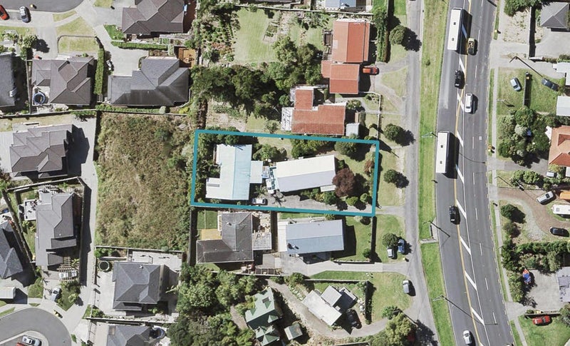2/596 East Coast Road, Pinehill, Auckland - Carousel 1