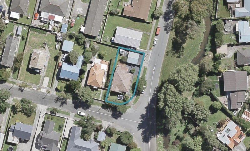 21 Rumgay Street, Fairfield, Lower Hutt - Carousel 1