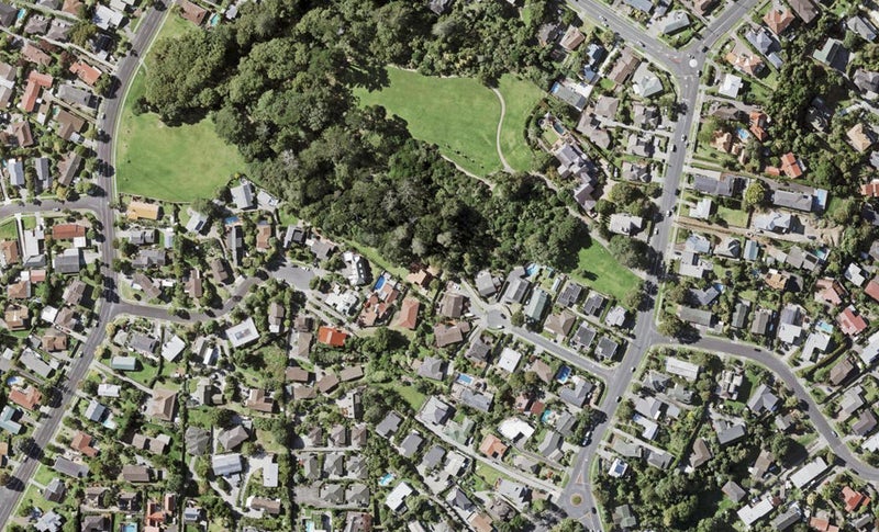 9 Etherege Place, Howick, Auckland - Carousel 1