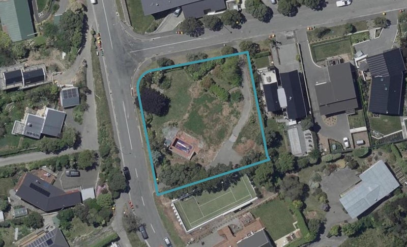 2 Hilltop Lane, Mount Pleasant, Christchurch - Carousel 1