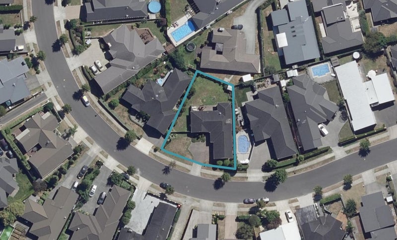 27 Rhys Avenue, Huntington, Hamilton - Carousel 1