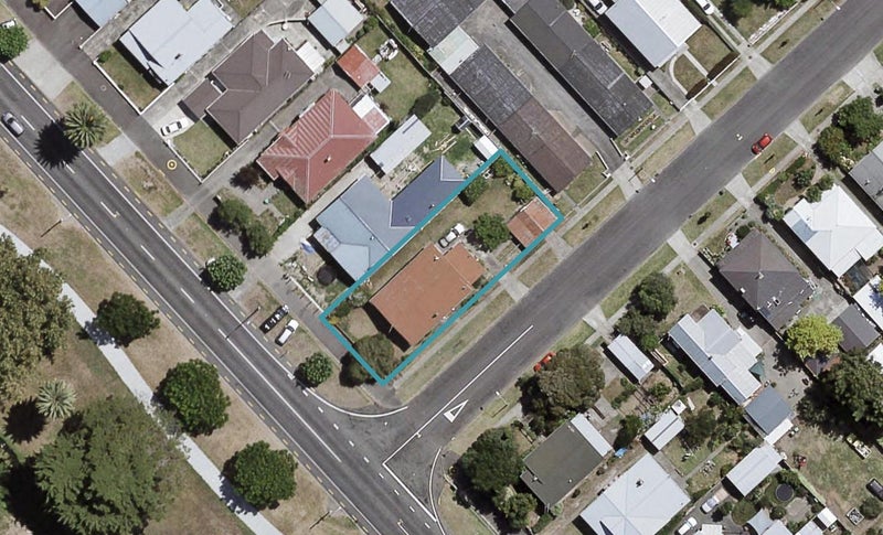 129 Georges Drive, Napier South, Napier - Carousel 1