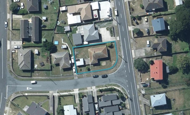 2 Niger Street, Cannons Creek, Porirua - Carousel 1
