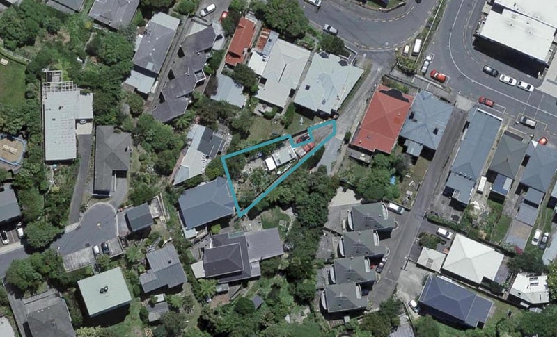 39A Hankey Street, Mount Cook, Wellington - Carousel 1