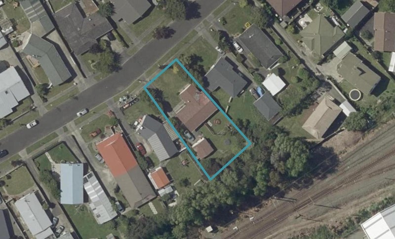 48 Geraldine Crescent, Cloverlea, Palmerston North - Carousel 1