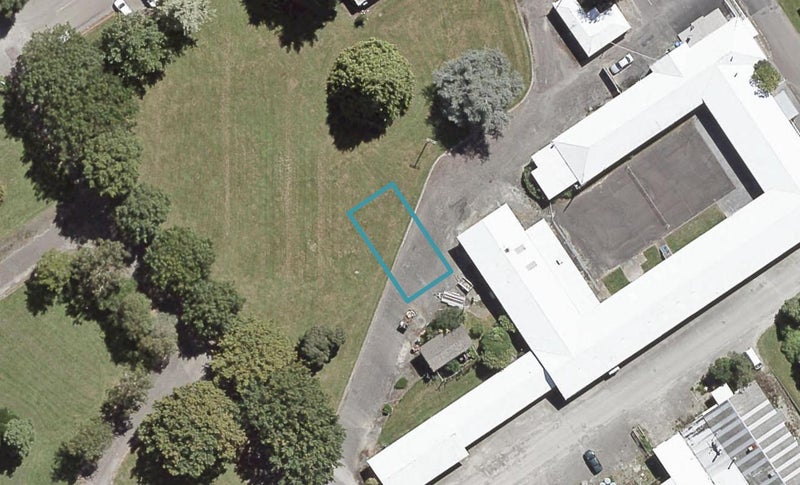 15 Reakes Crescent, Wallaceville, Upper Hutt - Carousel 1