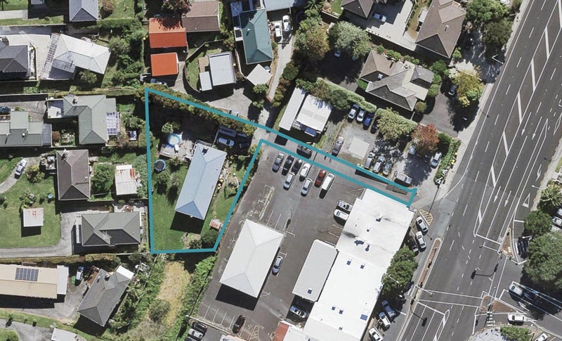 448A Glenfield Road, Glenfield, Auckland - Carousel 1