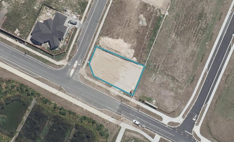 2 Paiaka Place, Rototuna North, Hamilton - Carousel 1