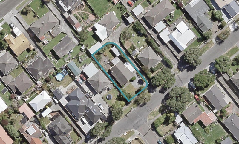 17 Bauchop Road, Waterloo, Lower Hutt - Carousel 1