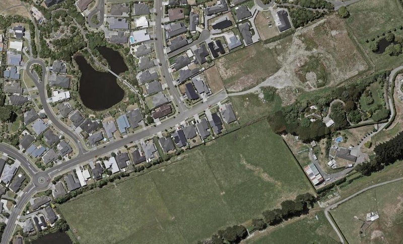 94 The Drive, Paraparaumu Beach, Paraparaumu - Carousel 1