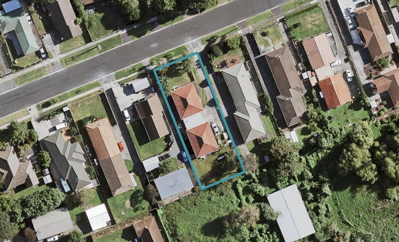 2/7 Berwyn Avenue, Takanini, Auckland - Carousel 1