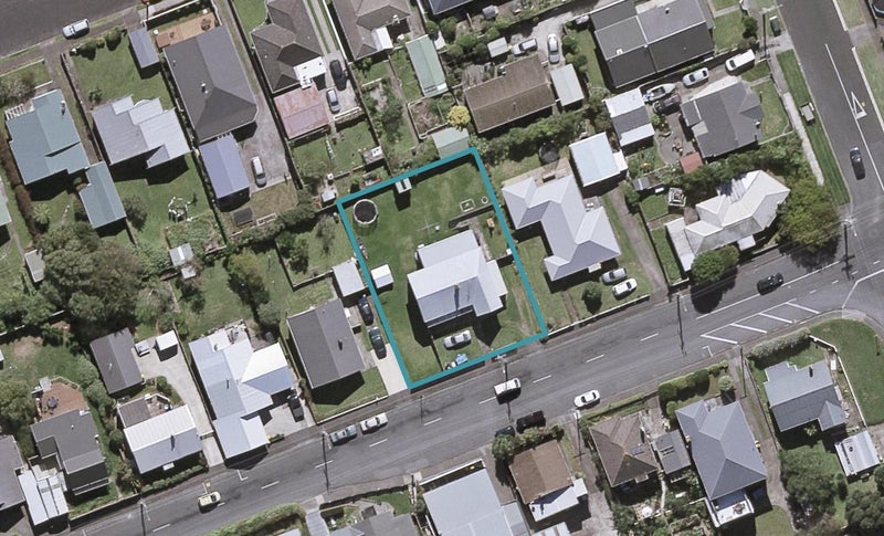 75 Clemow Road, Fitzroy, New Plymouth - Carousel 1