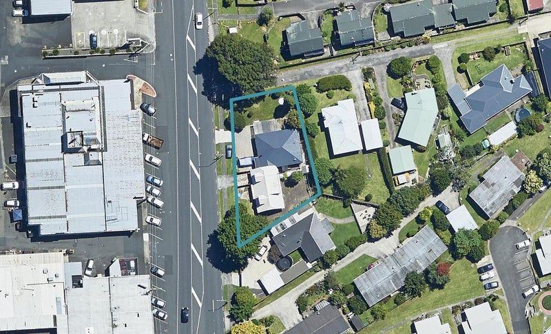127A Otumoetai Road, Brookfield, Tauranga - Carousel 1