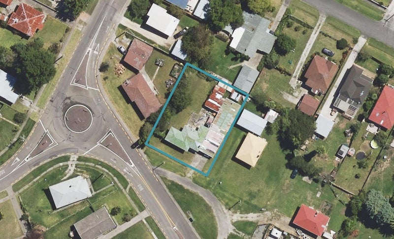 38 Endcliffe Road, Kaiti, Gisborne - Carousel 1