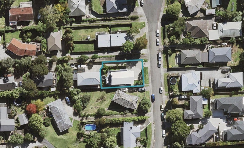 20 Ludlow Terrace, Totara Vale, Auckland - Carousel 1