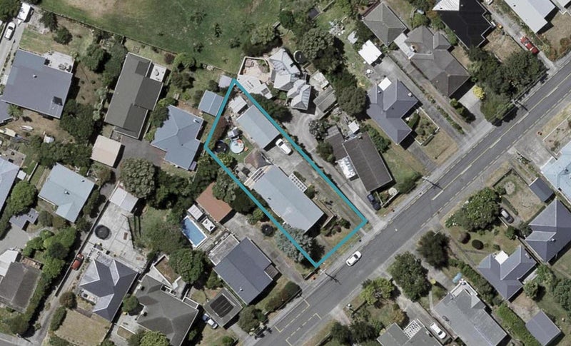 5 Gray Avenue, Paraparaumu Beach, Paraparaumu - Carousel 1