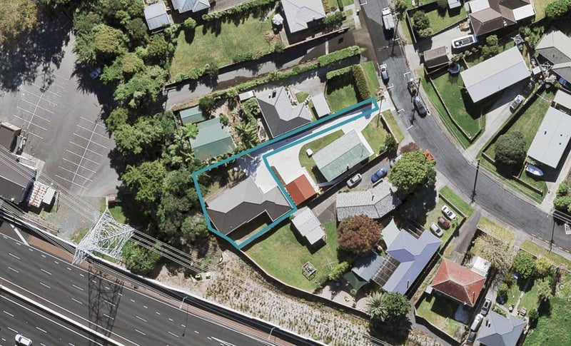 40A Titoki Street, Te Atatu Peninsula, Auckland - Carousel 1