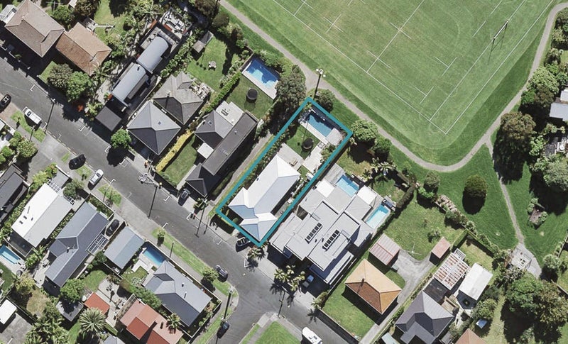 45 Regina Street, Westmere, Auckland - Carousel 1