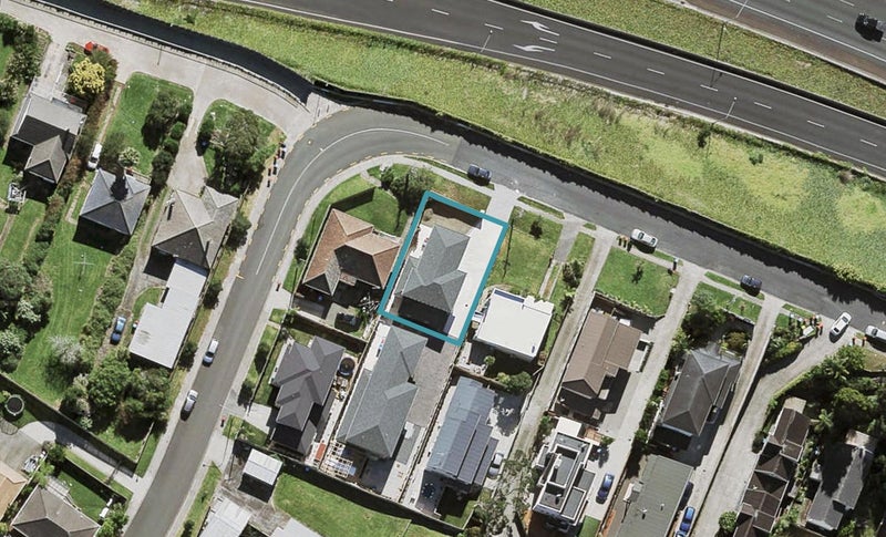 17 Hendry Avenue, Hillsborough, Auckland - Carousel 1