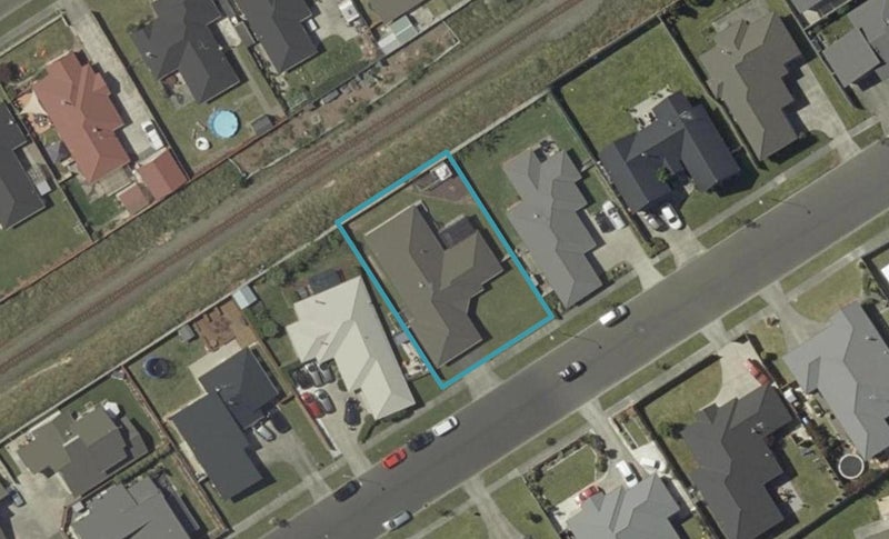 39 Rosalie Terrace, Kelvin Grove, Palmerston North - Carousel 1