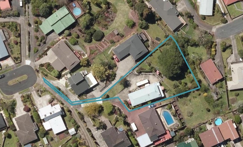 14 Barclay Place, Kamo, Whangarei - Carousel 1