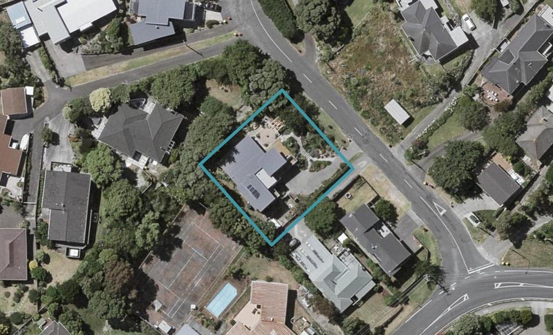 36 Nathan Avenue, Paraparaumu Beach, Paraparaumu - Carousel 1