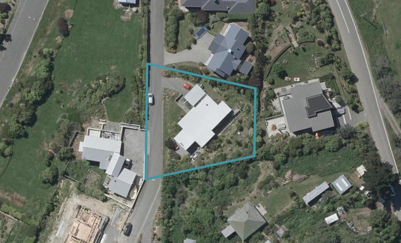 5 Tiroroa Lane, Huntsbury, Christchurch - Carousel 1