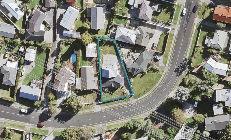 49 Canberra Avenue, Lynfield, Auckland - Carousel 1