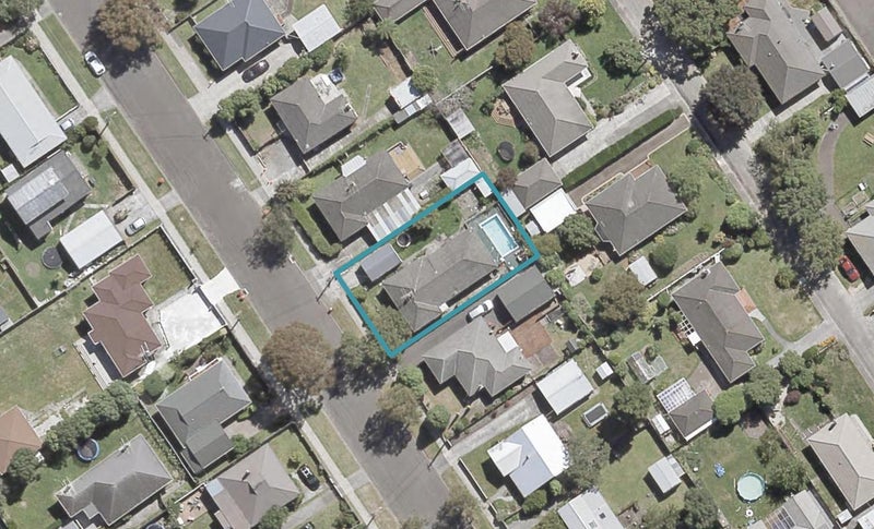 12 Sandford Street, Trentham, Upper Hutt - Carousel 1