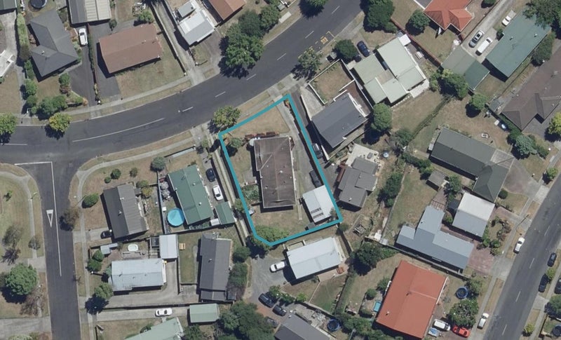 18 Tupelo Street, Pukete, Hamilton - Carousel 1