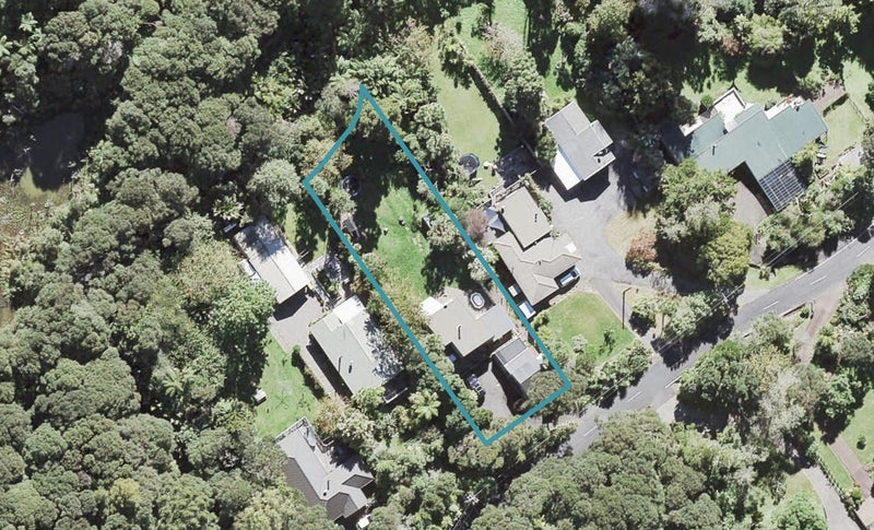 15 Opanuku Road, Henderson Valley, Auckland - Carousel 1