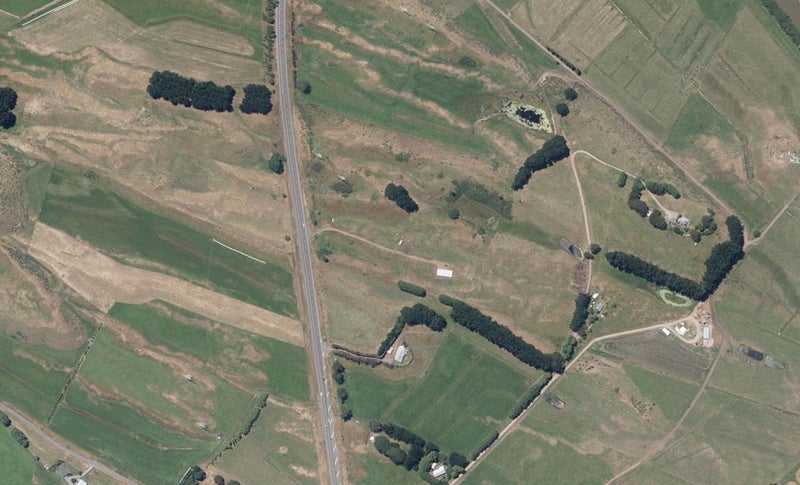 1132 State Highway 1, Poroutawhao, Levin - Carousel 1