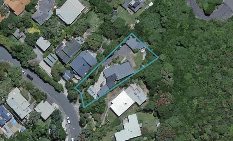 15 Rangoon Street, Khandallah, Wellington - Carousel 1