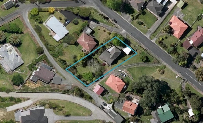 13 Russell Road, Kensington, Whangarei - Carousel 1