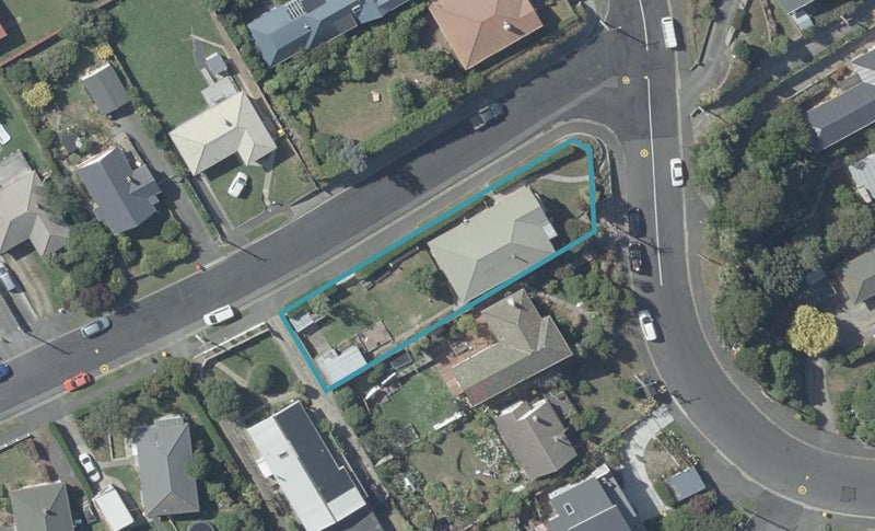 43 Earls Road, Saint Clair, Dunedin - Carousel 1