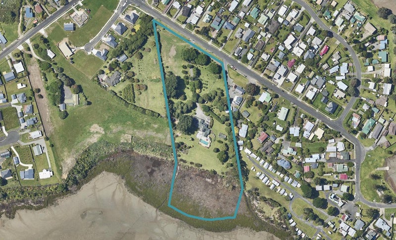 39 Athenree Road, Athenree, Katikati - Carousel 1
