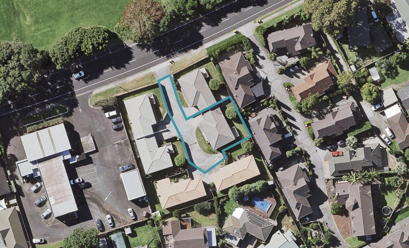 4/191 Gills Road, Half Moon Bay, Auckland - Carousel 1