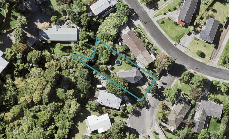 1 Holbrook Place, Cockle Bay, Auckland - Carousel 1