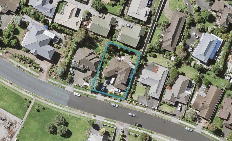 27 Clydesdale Avenue, Somerville, Manukau - Carousel 1