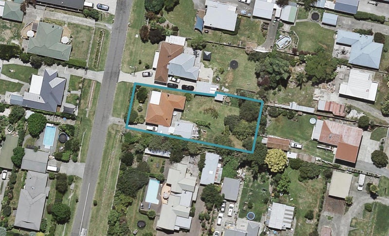 2 Jervois Road, Jervoistown, Napier - Carousel 1