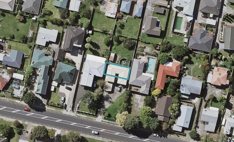 5/8 Reeves Road, Pakuranga, Auckland - Carousel 1