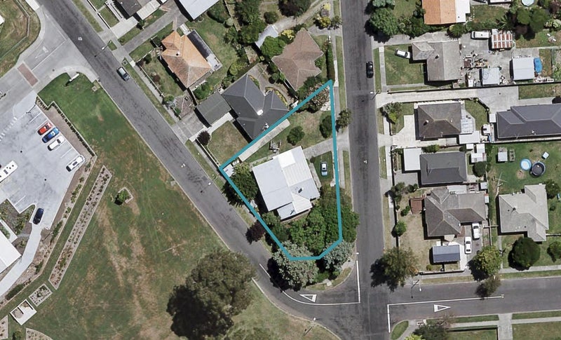 33 Russell Road, Marewa, Napier - Carousel 1