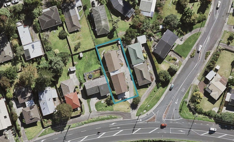 2/363 Wairau Road, Totara Vale, Auckland - Carousel 1