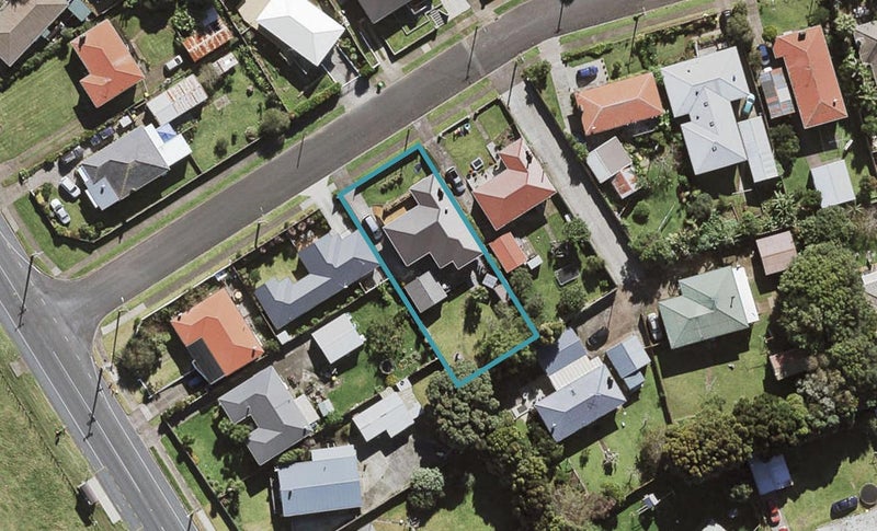 3 Kapuka Road, Mangere Bridge, Auckland - Carousel 1