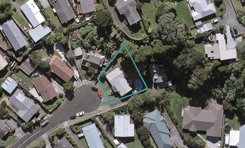10 Cedar Place, Westown, New Plymouth - Carousel 1