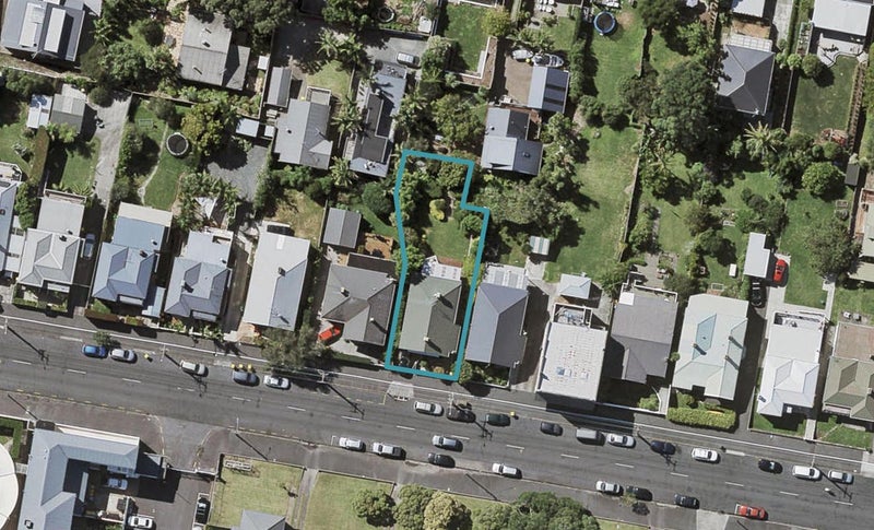 90 Calliope Road, Stanley Point, Auckland - Carousel 1