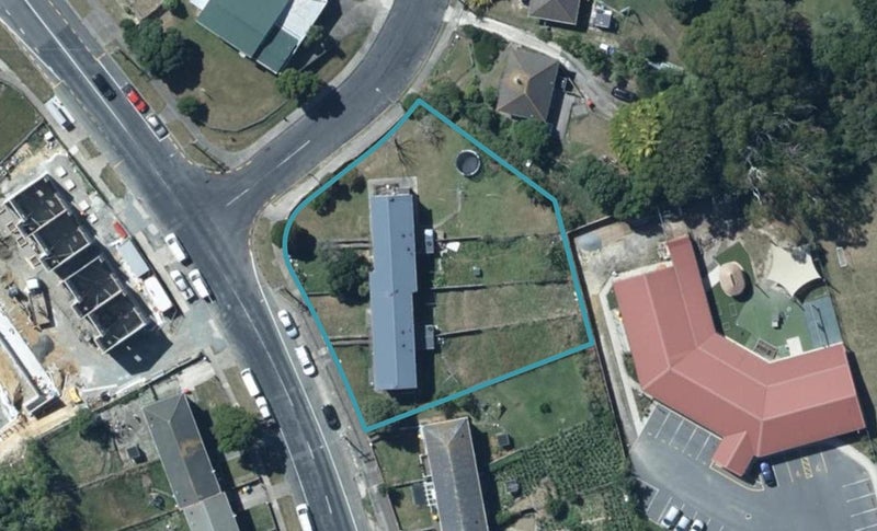 181 Champion Street, Cannons Creek, Porirua - Carousel 1