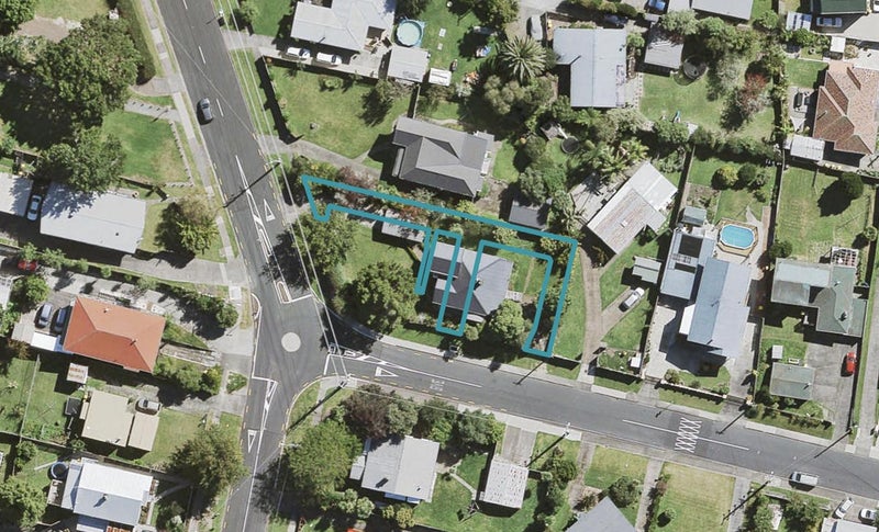 27D Woodvale Road, Glen Eden, Auckland - Carousel 1